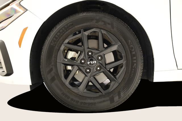 Used 2025 Kia K5 LXS image 9