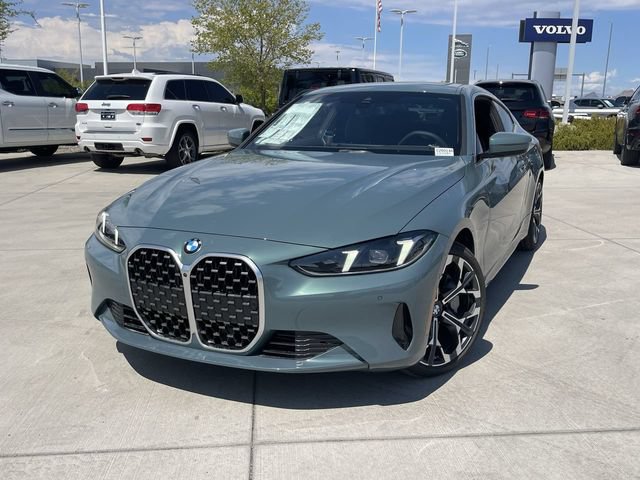 Used 2026 BMW 430i Coupe w/ Parking Assistance Package RWD image 3