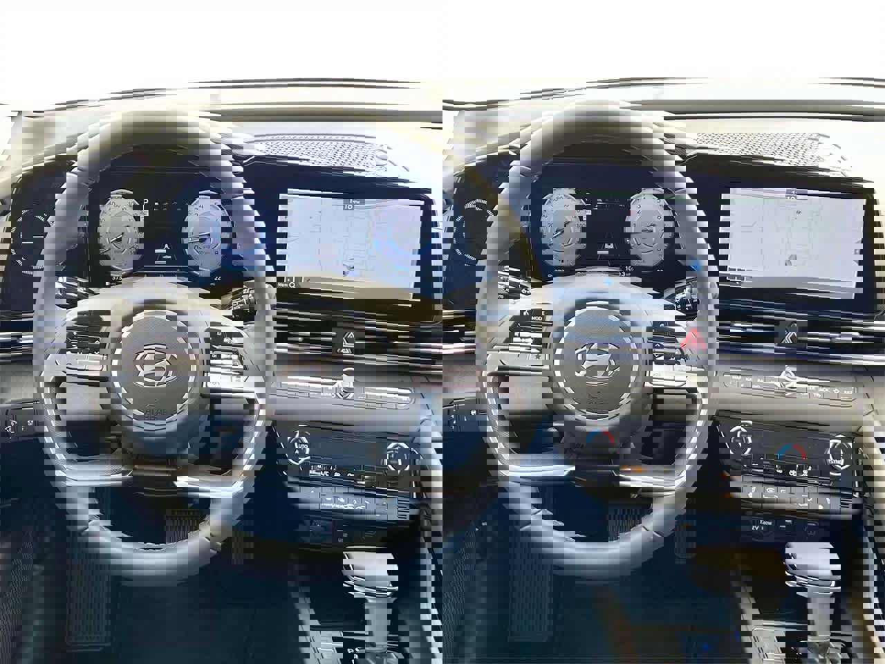 New 2025 Hyundai Elantra Limited image 13