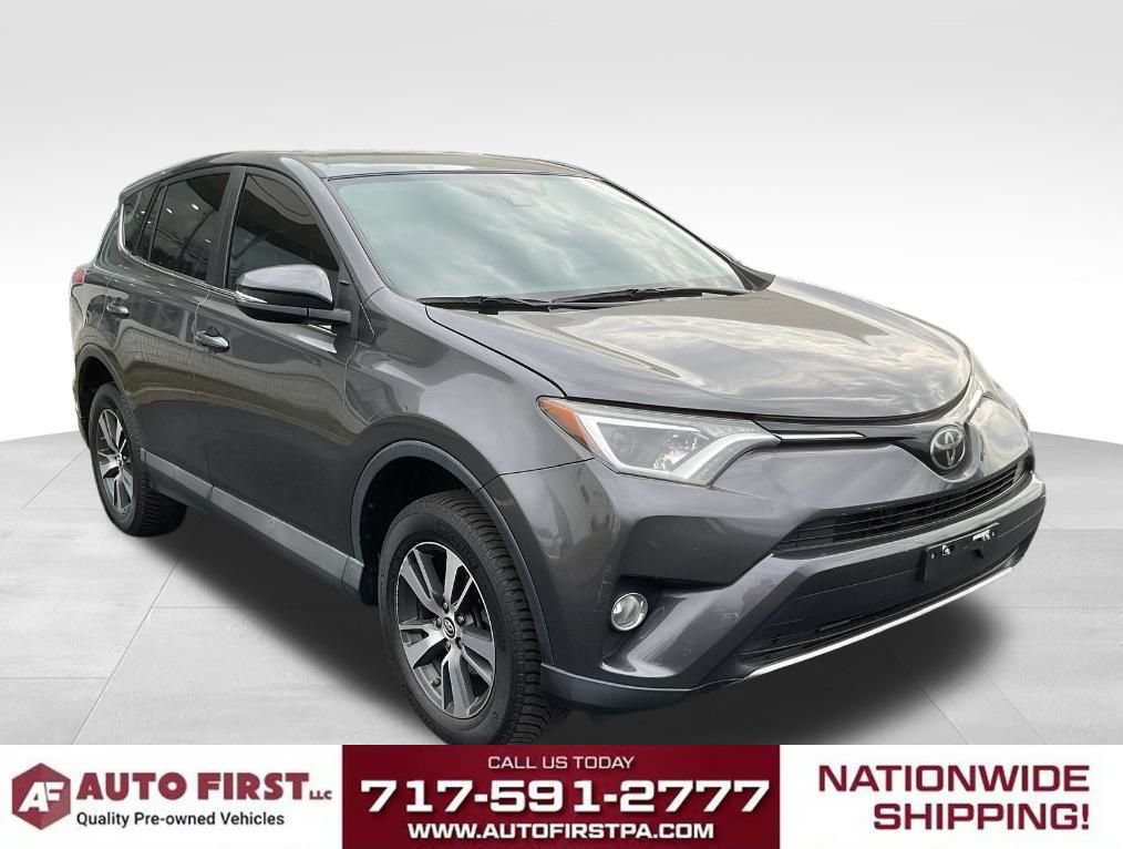 Used 2018 Toyota RAV4 XLE AWD/4WD image 1