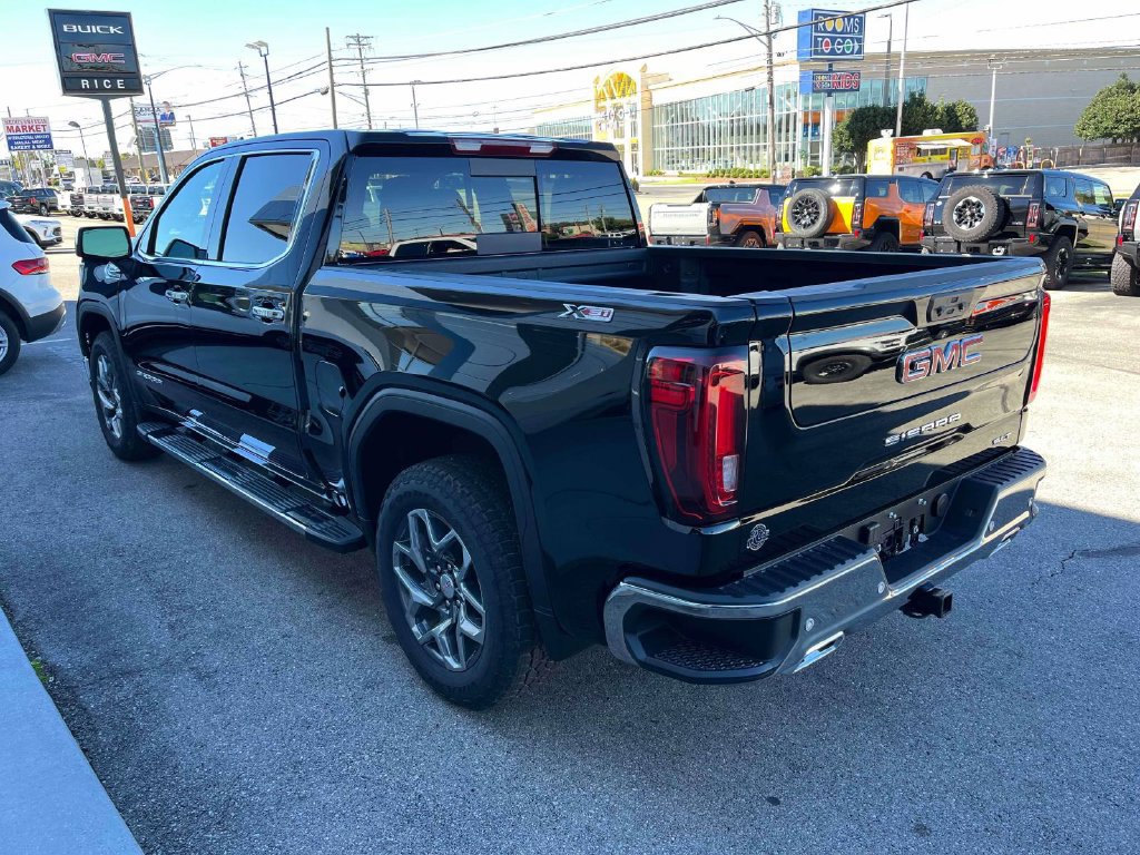 New 2026 GMC Sierra 1500 SLT w/ SLT Premium Plus Package AWD/4WD image 5