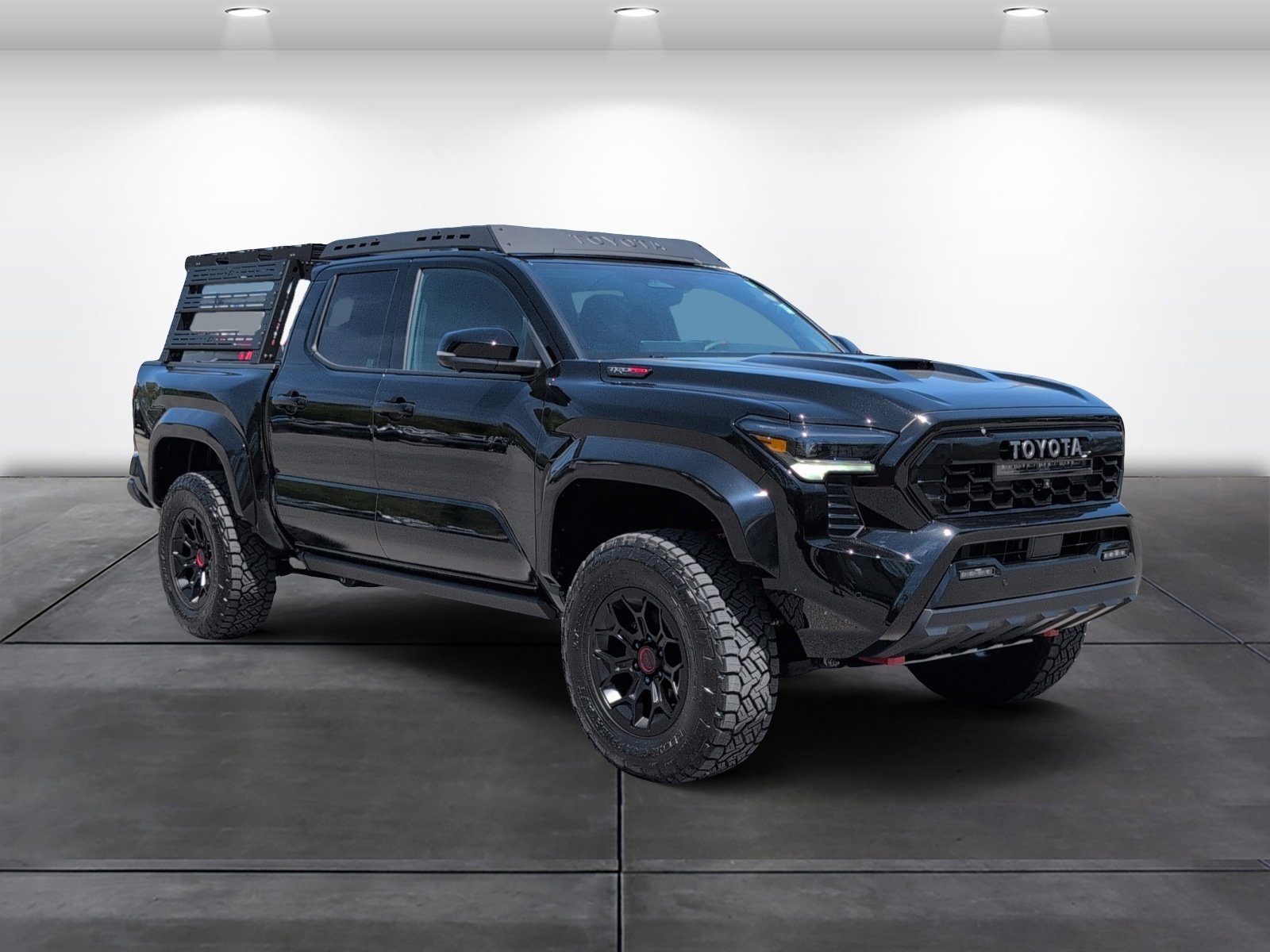 Used 2025 Toyota Tacoma TRD Pro AWD/4WD image 2