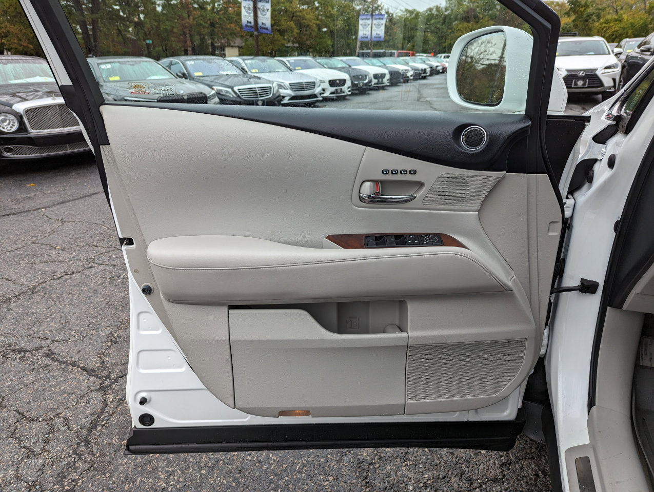 Used 2011 Lexus RX 350 AWD image 11