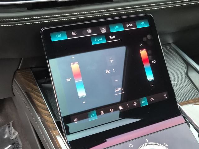 Certified 2025 Cadillac Escalade ESV Sport Platinum image 31