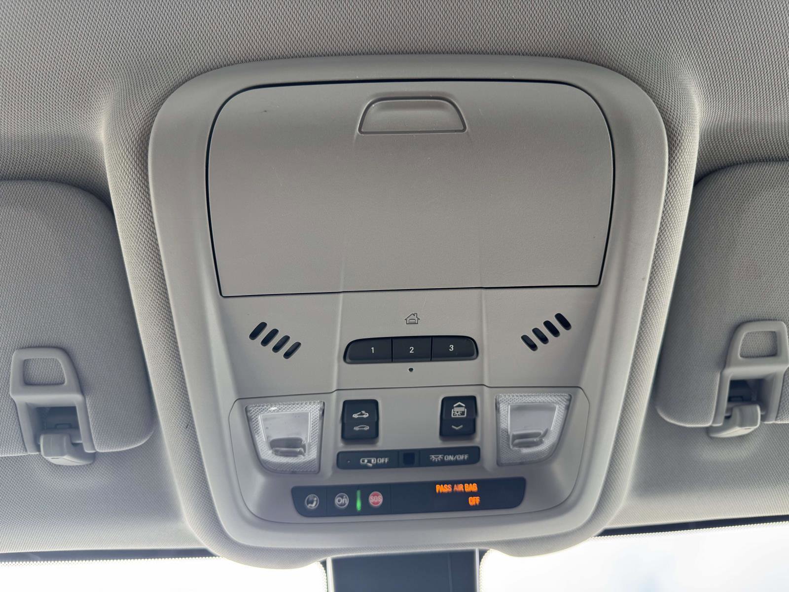 Used 2019 Chevrolet Equinox Premier image 29