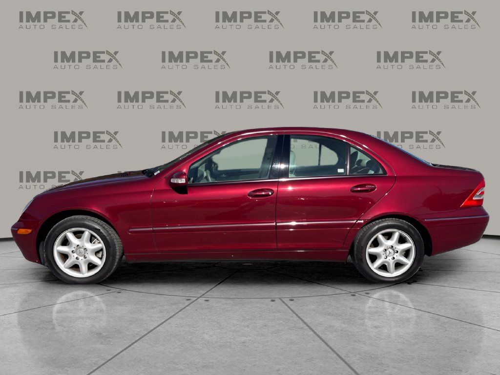 Used 2004 Mercedes-Benz C 320 Sedan image 2