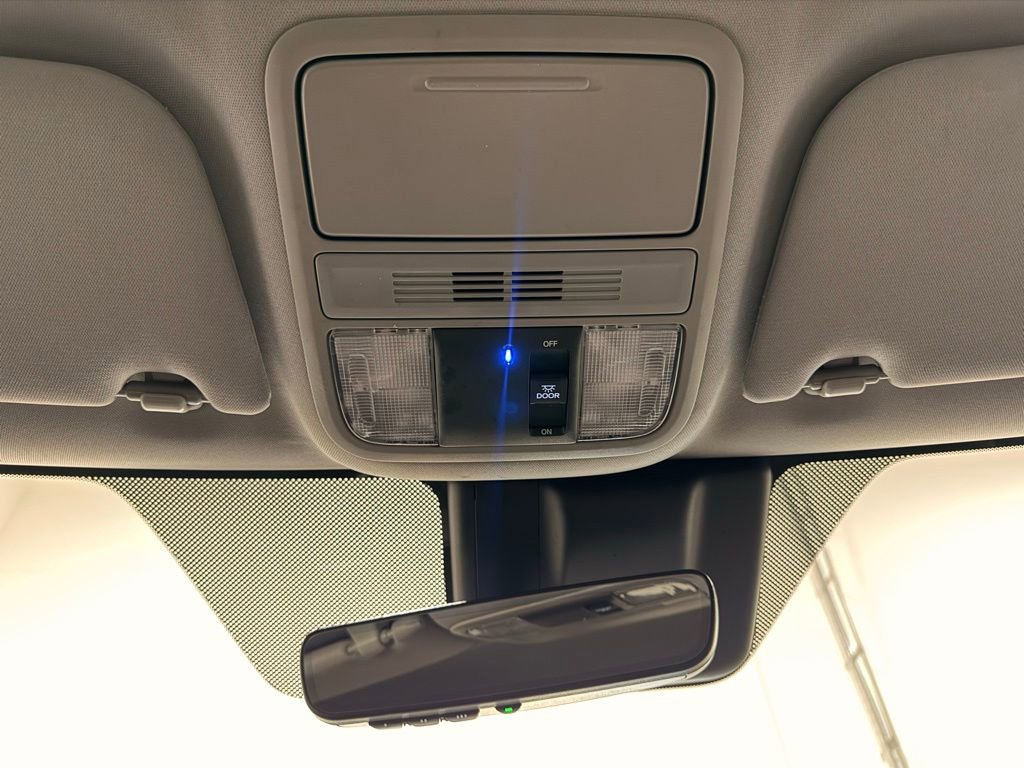 Used 2019 Honda Odyssey EX image 18