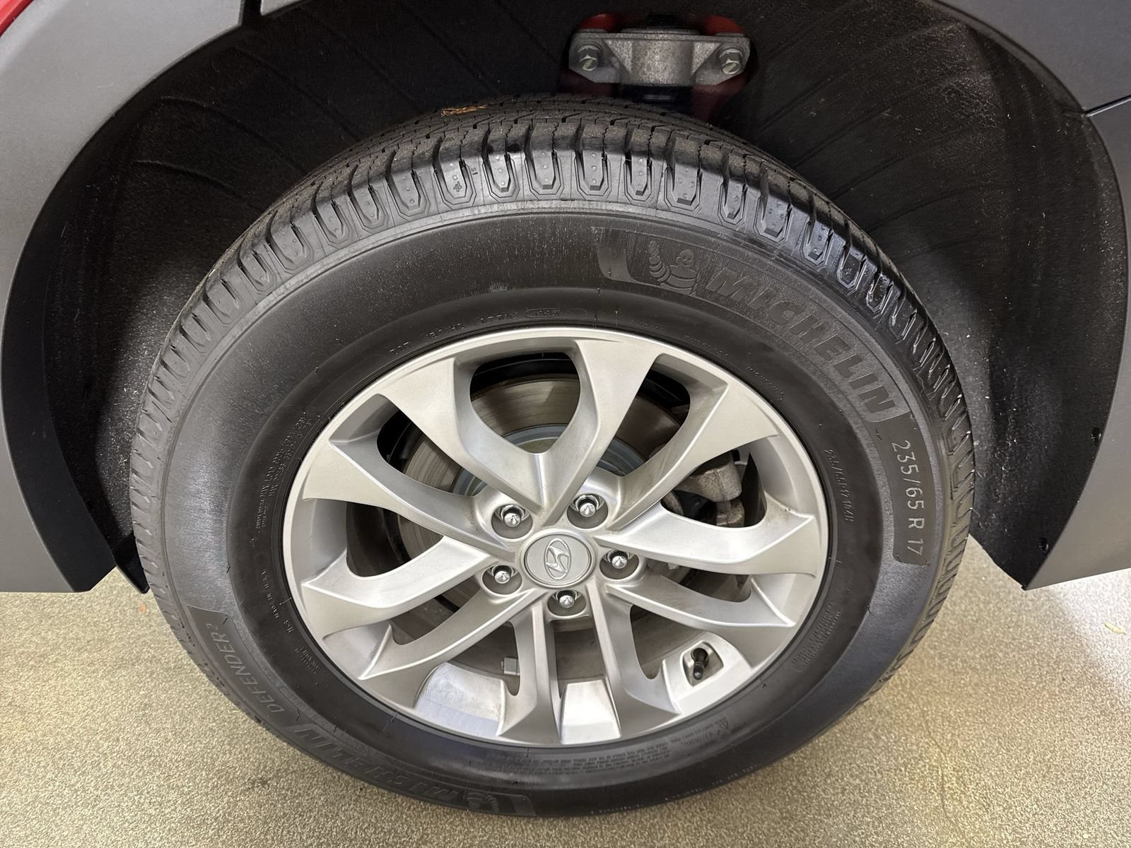 Used 2019 Hyundai Santa Fe SE AWD/4WD image 5