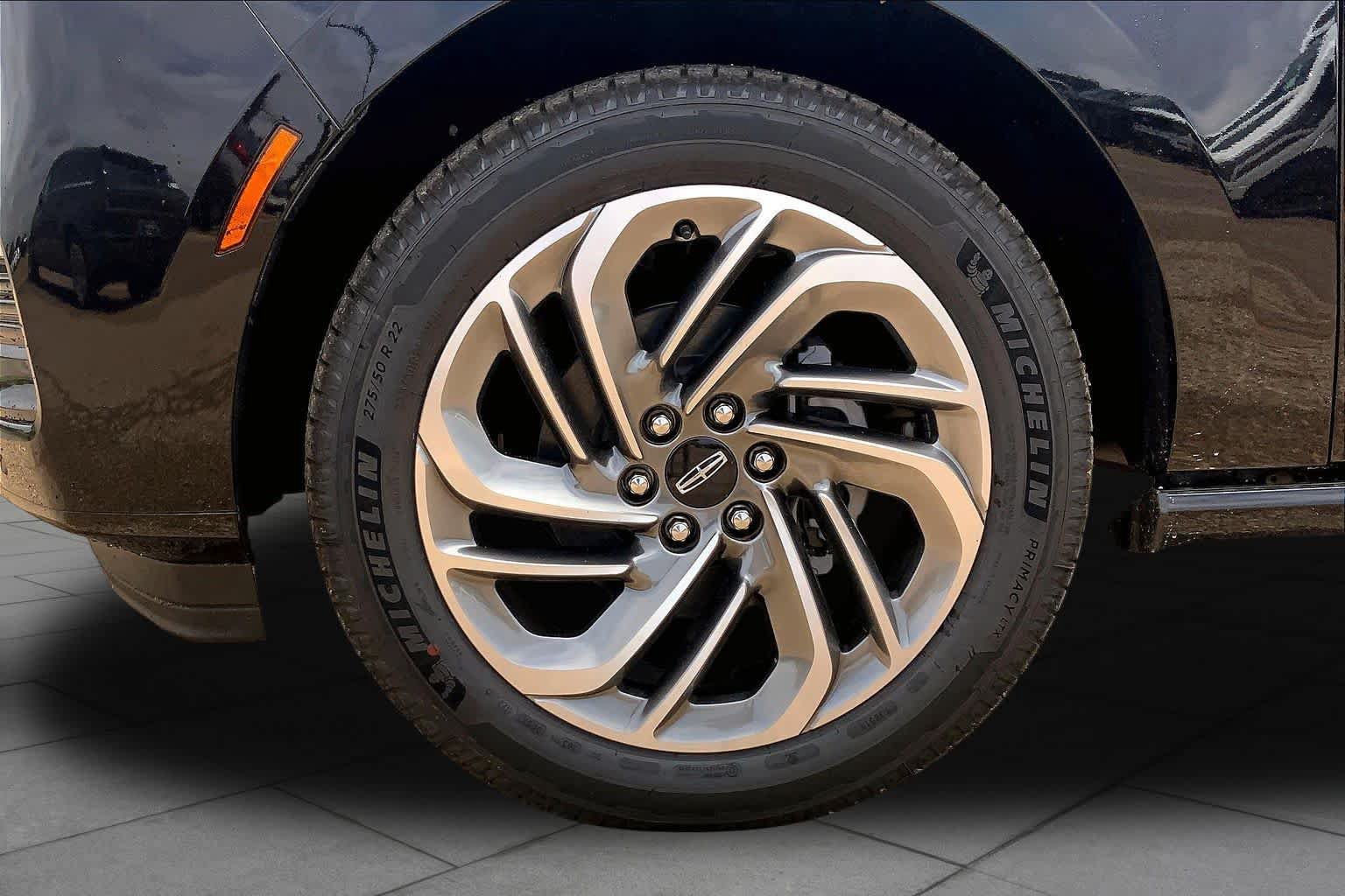 New 2026 Lincoln Navigator Reserve AWD/4WD image 11