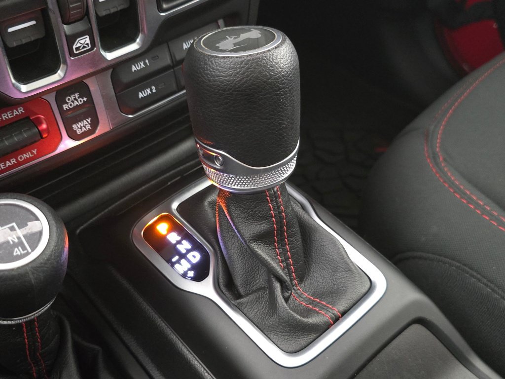 Used 2021 Jeep Wrangler Unlimited Rubicon AWD/4WD image 35