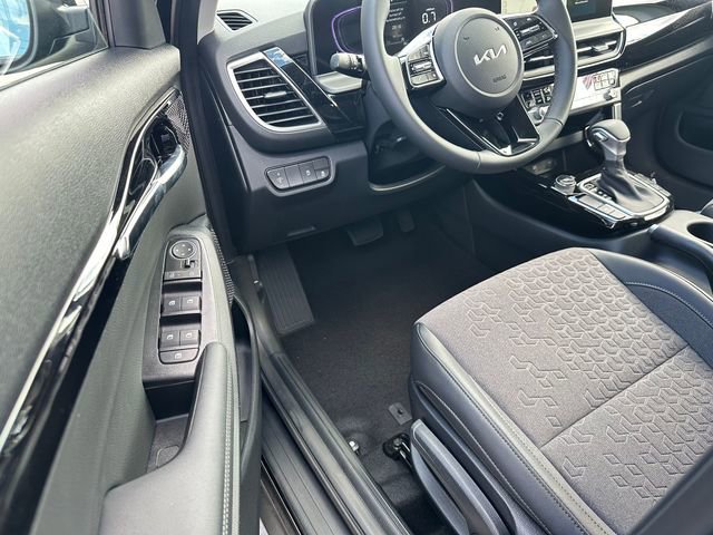 New 2026 Kia Seltos S image 12