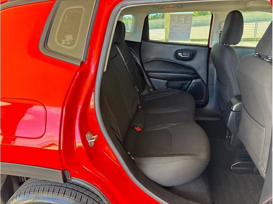 Used 2020 Jeep Compass Sport image 13