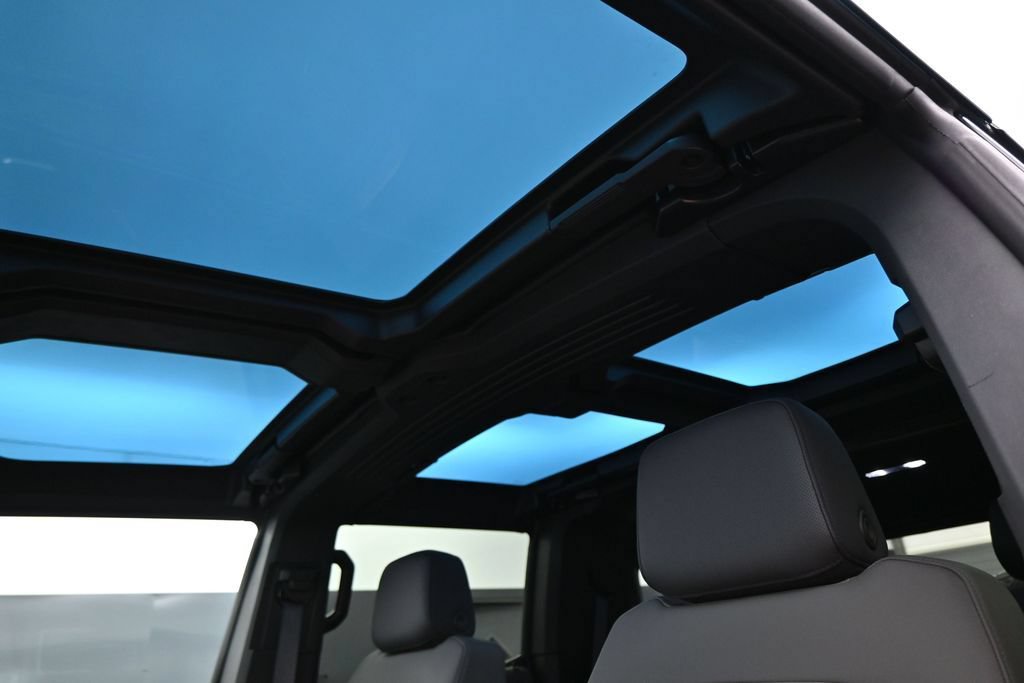 Used 2025 GMC Hummer EV 3X AWD/4WD image 12