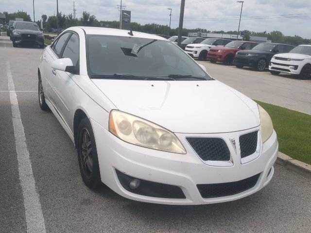 Used 2010 Pontiac G6 Sedan FWD image 2
