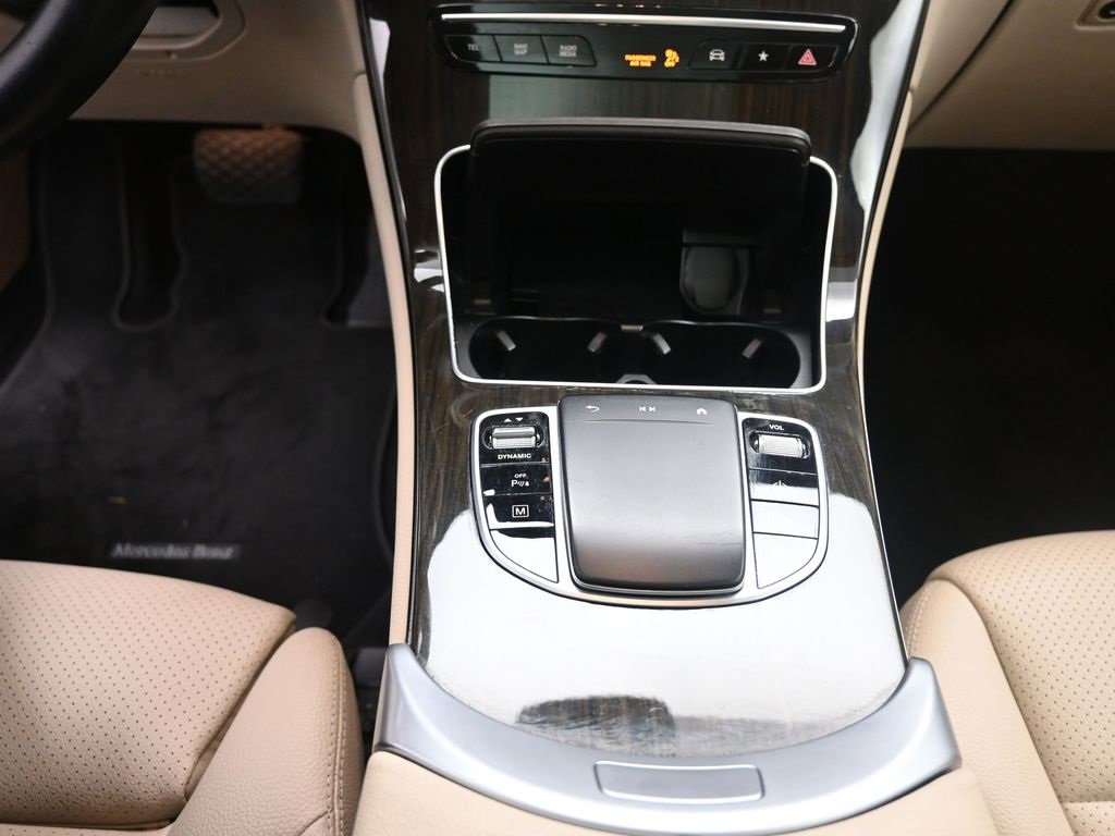 Used 2022 Mercedes-Benz GLC 300 w/ Premium Package Lite image 13