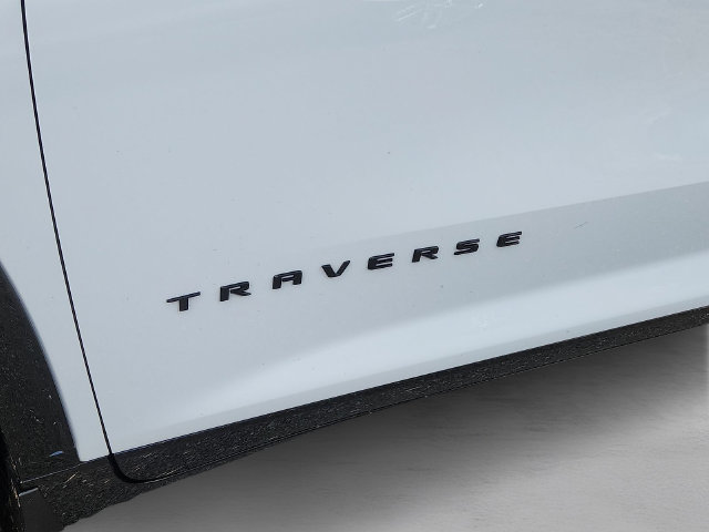 Used 2026 Chevrolet Traverse RS w/ LPO, Floor Liner Package AWD/4WD image 4