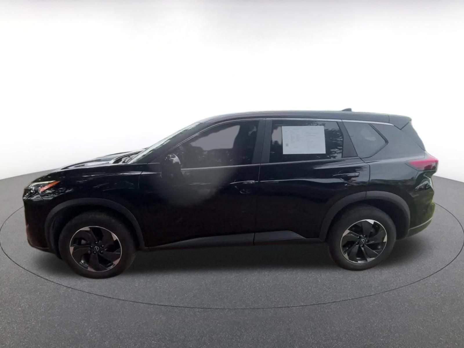 Used 2025 Nissan Rogue SV AWD/4WD image 8