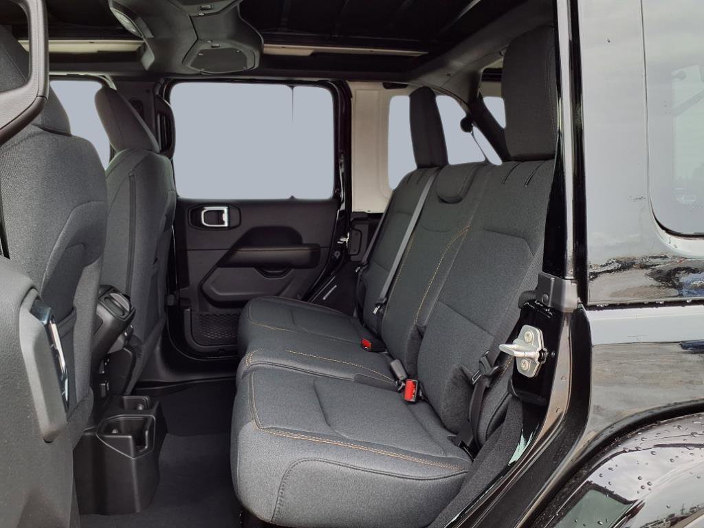 New 2025 Jeep Wrangler Sahara image 15