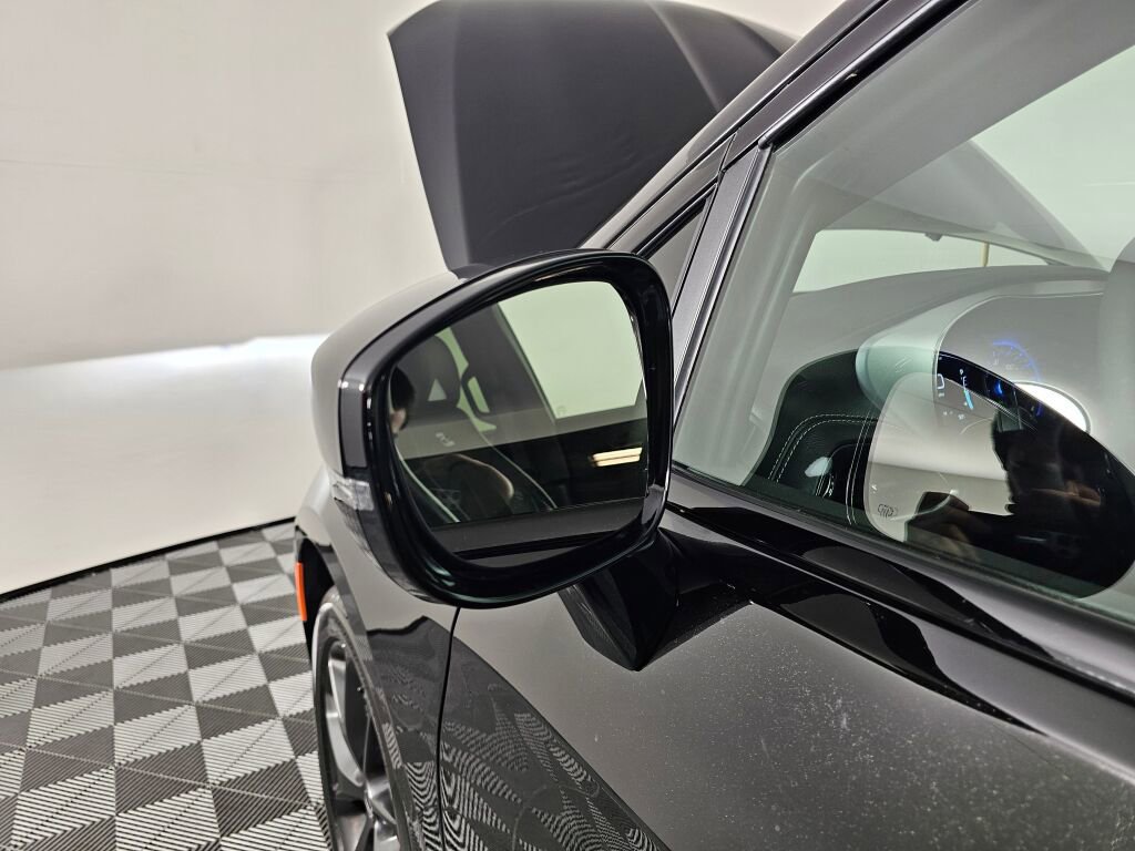 New 2026 Chrysler Pacifica Limited w/ S Appearance Package image 12