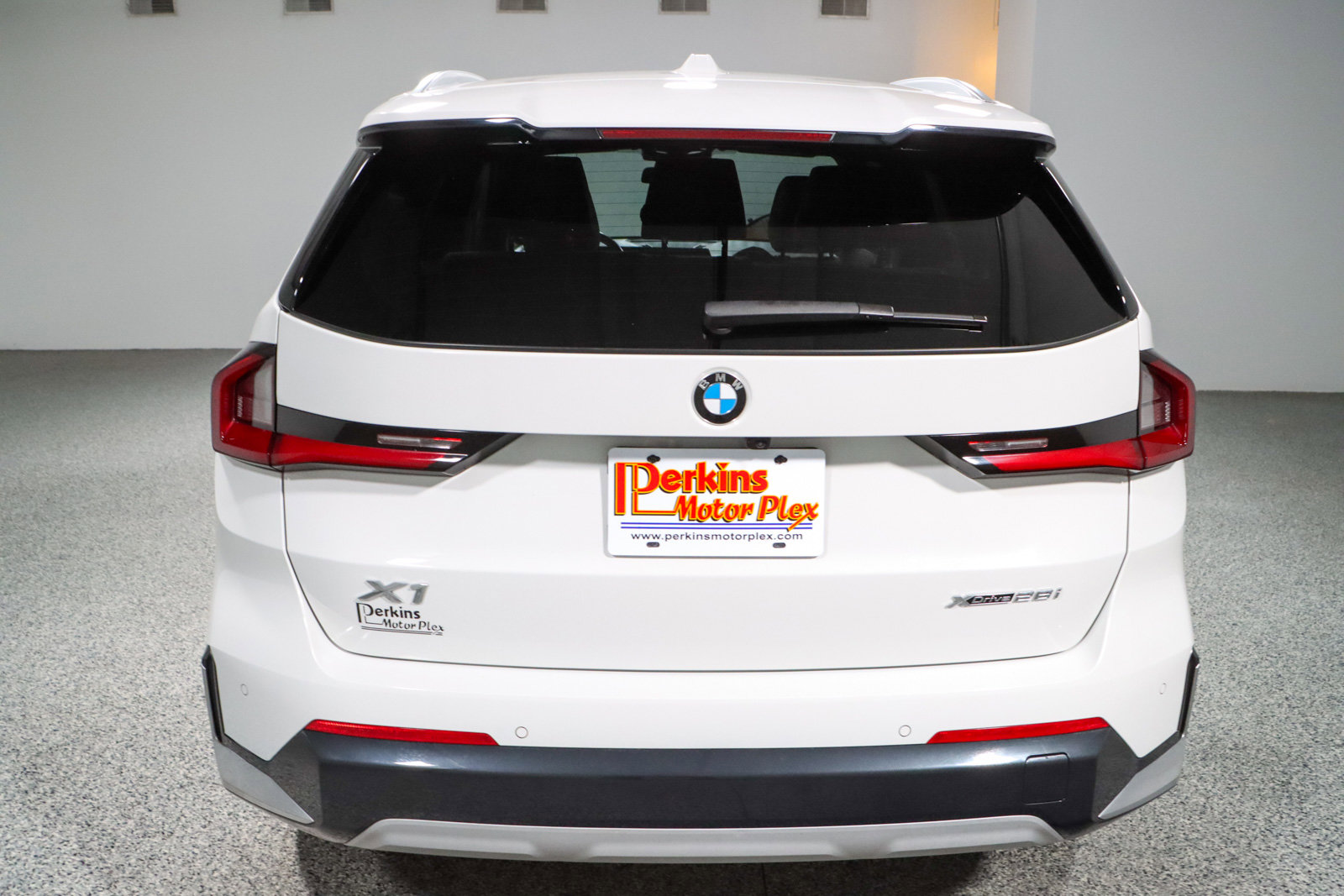 Used 2023 BMW X1 xDrive28i w/ Convenience Package AWD/4WD image 8