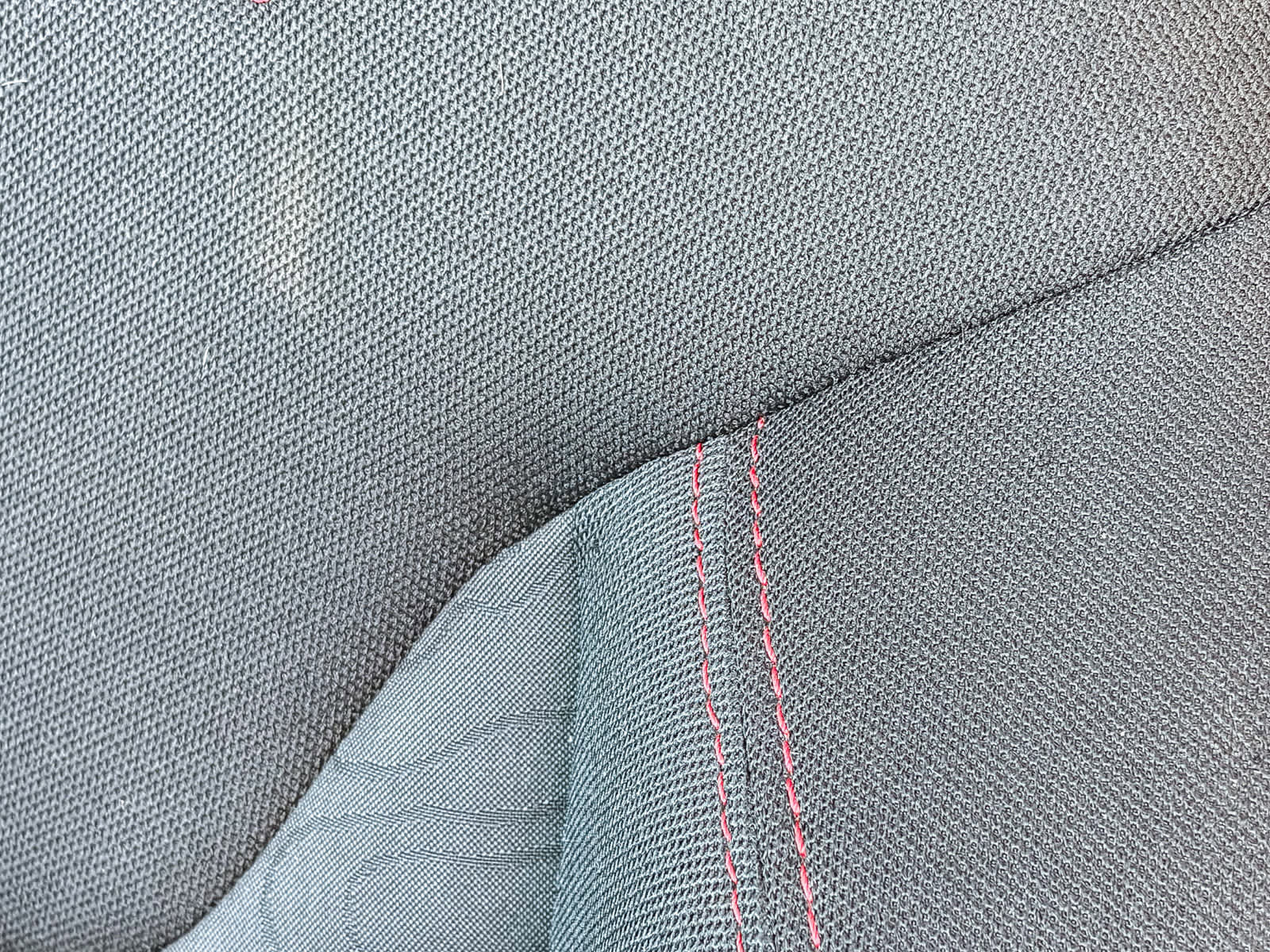 Used 2018 Jeep Renegade Trailhawk w/ Cold Weather Group II image 24