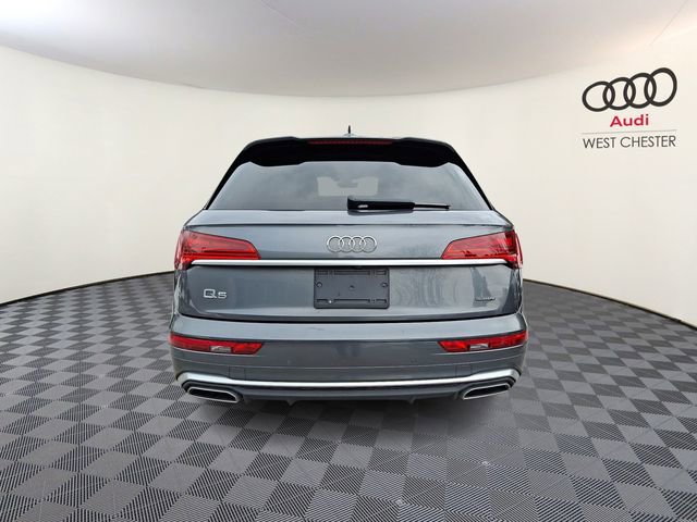 Used 2023 Audi Q5 2.0T Premium w/ Convenience Package image 5