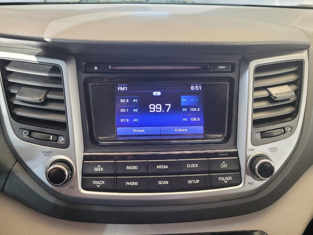 Used 2017 Hyundai Tucson SE AWD/4WD image 25