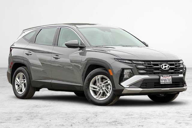 Certified 2025 Hyundai Tucson SE FWD video 2