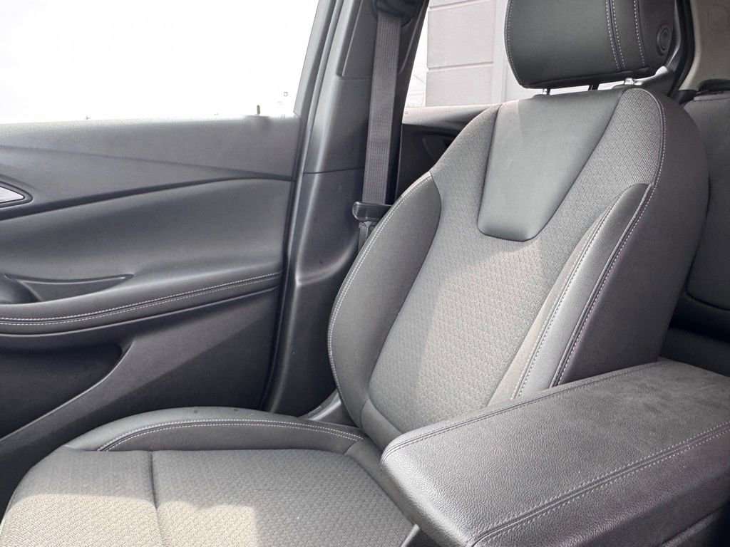 Used 2024 Buick Encore GX Preferred image 23