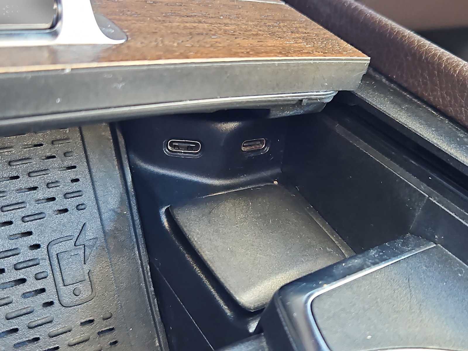 Used 2020 Mercedes-Benz GLE 450 4MATIC w/ Premium Package image 19