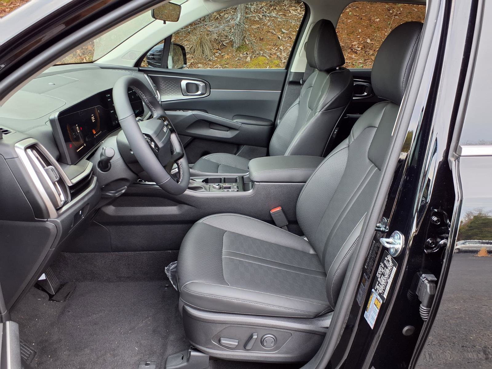 New 2026 Kia Sorento S w/ S Panoramic Sunroof Package FWD image 5