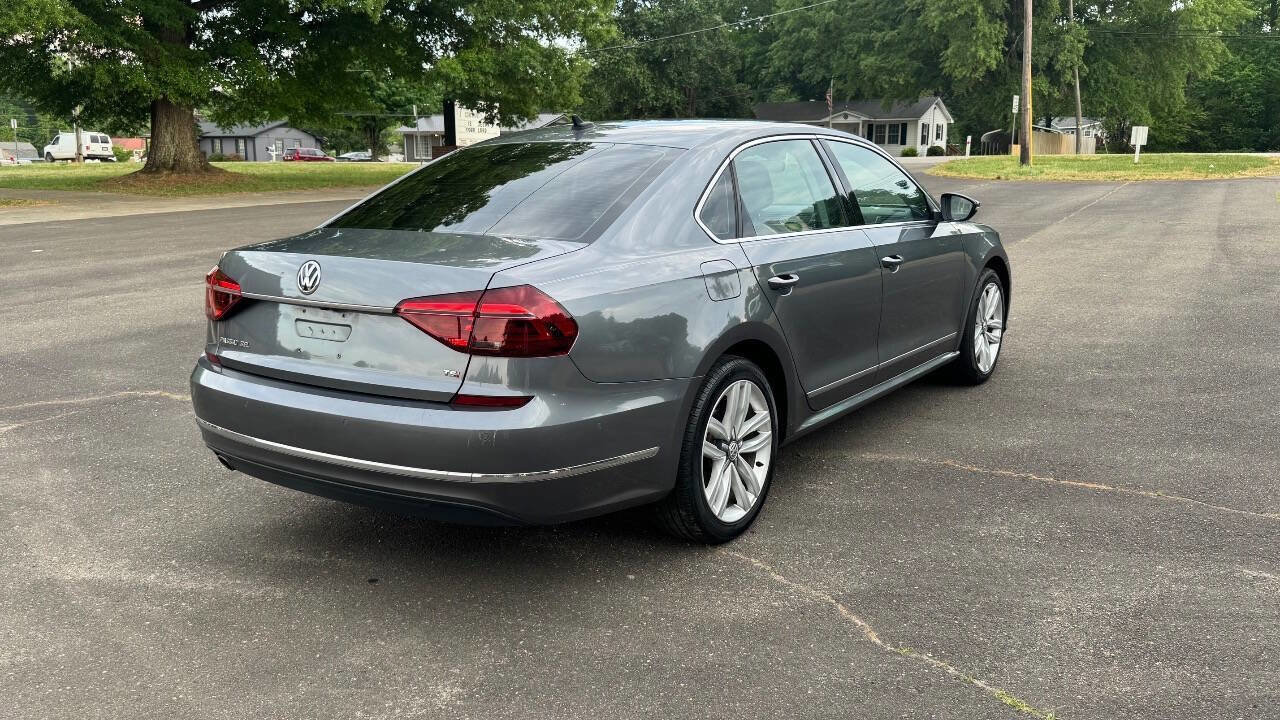 Used 2017 Volkswagen Passat 1.8T SEL Premium FWD image 8