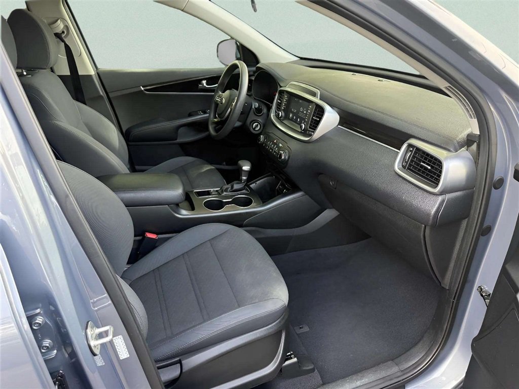 Used 2020 Kia Sorento L FWD image 18