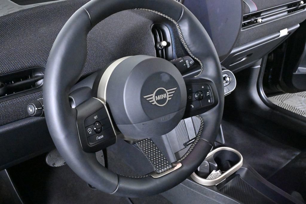Certified 2025 MINI Cooper S image 11