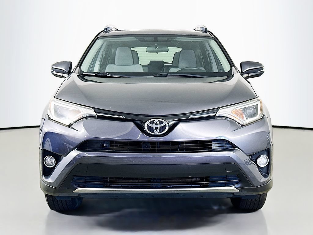 Used 2016 Toyota RAV4 XLE FWD image 2
