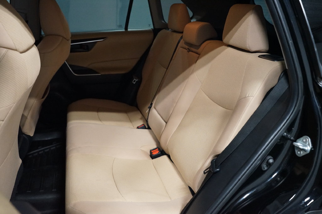 Certified 2020 Toyota RAV4 LE FWD image 26