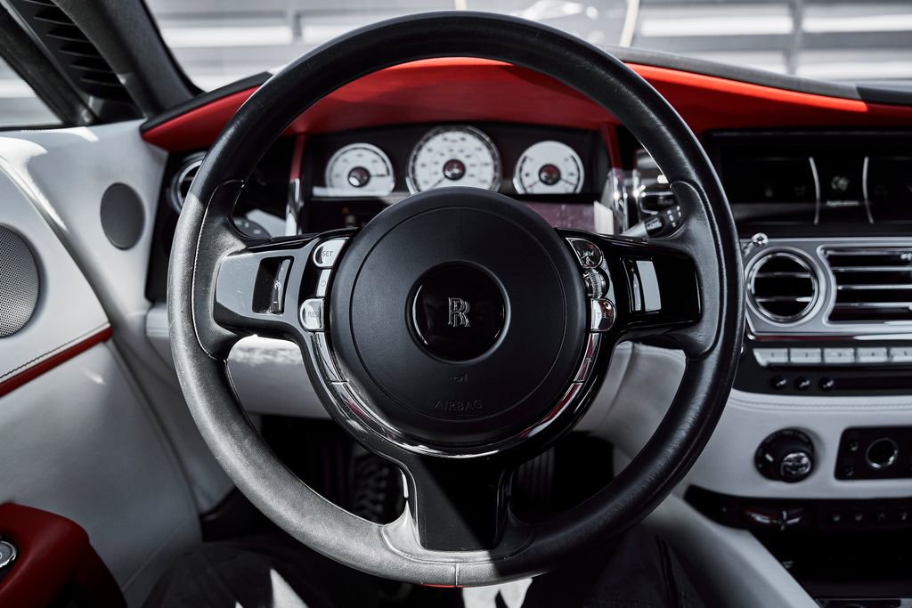 Used 2020 Rolls-Royce Wraith image 47