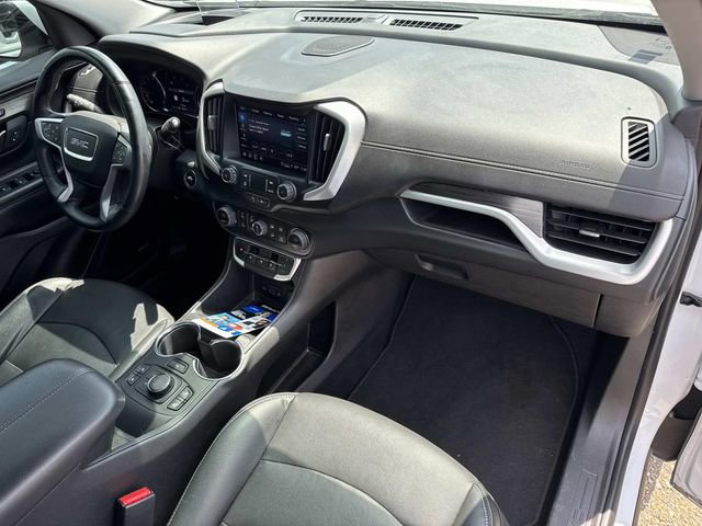 Used 2023 GMC Terrain SLT w/ Infotainment Package II image 16