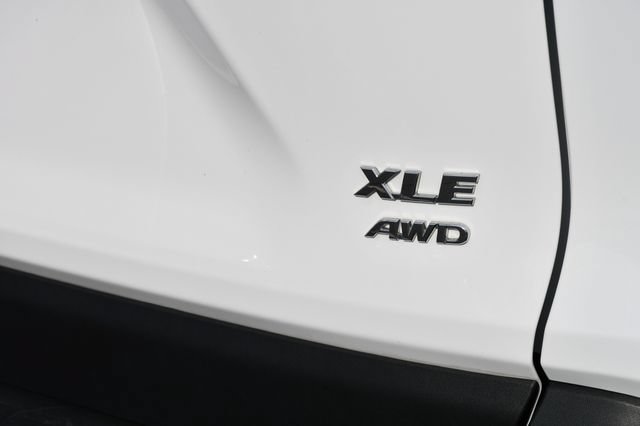 Used 2025 Toyota RAV4 XLE AWD/4WD image 26
