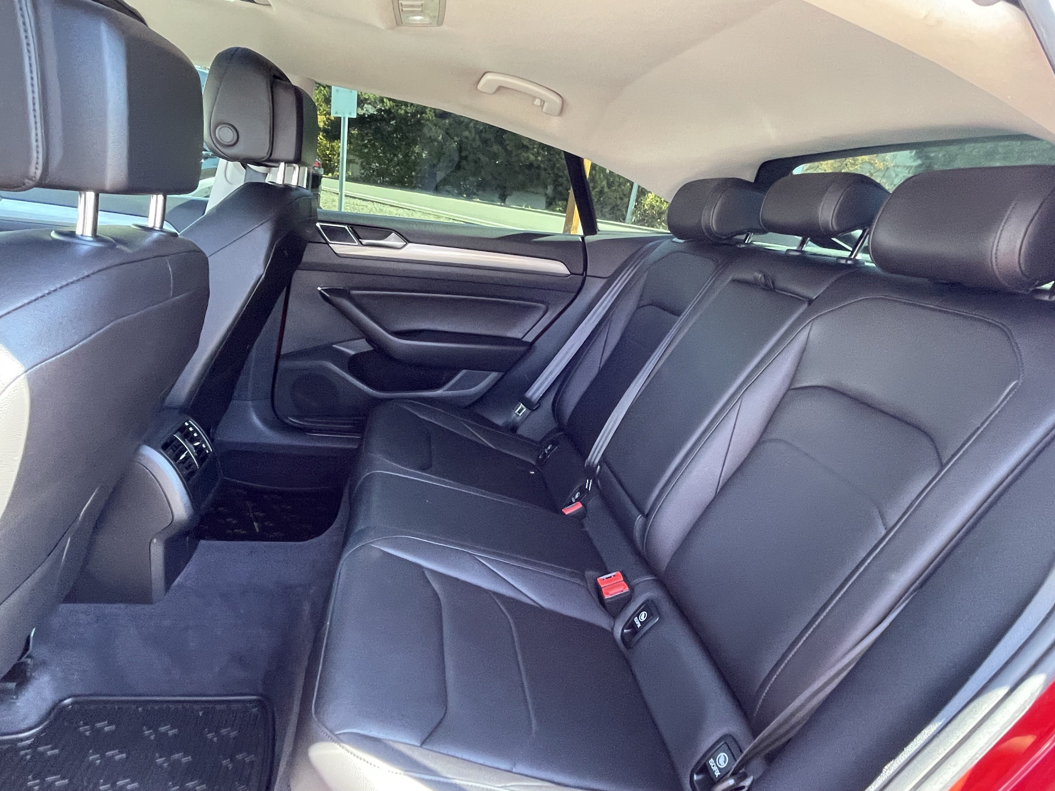 Used 2019 Volkswagen Arteon SE AWD/4WD image 15