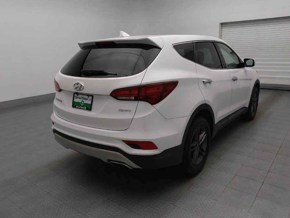 Used 2017 Hyundai Santa Fe Sport image 9