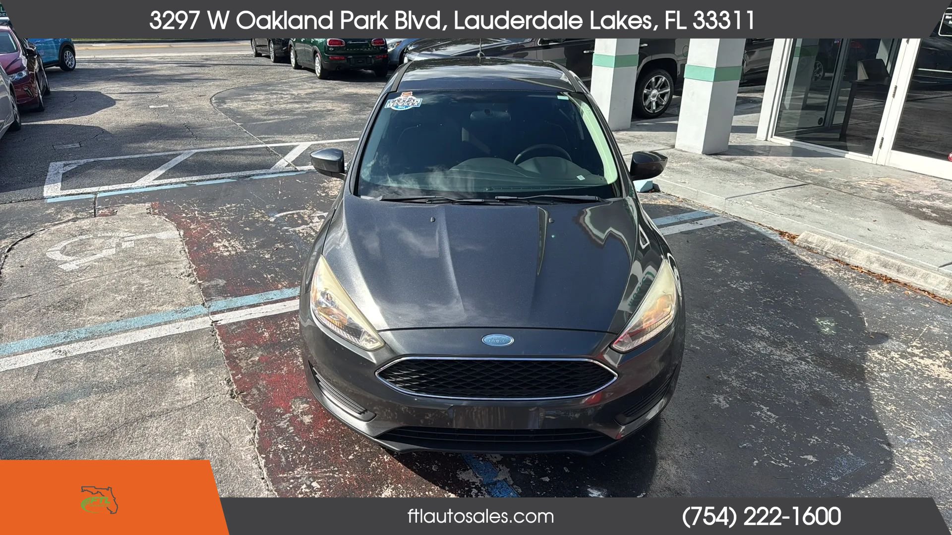 Used 2018 Ford Focus SE FWD image 4