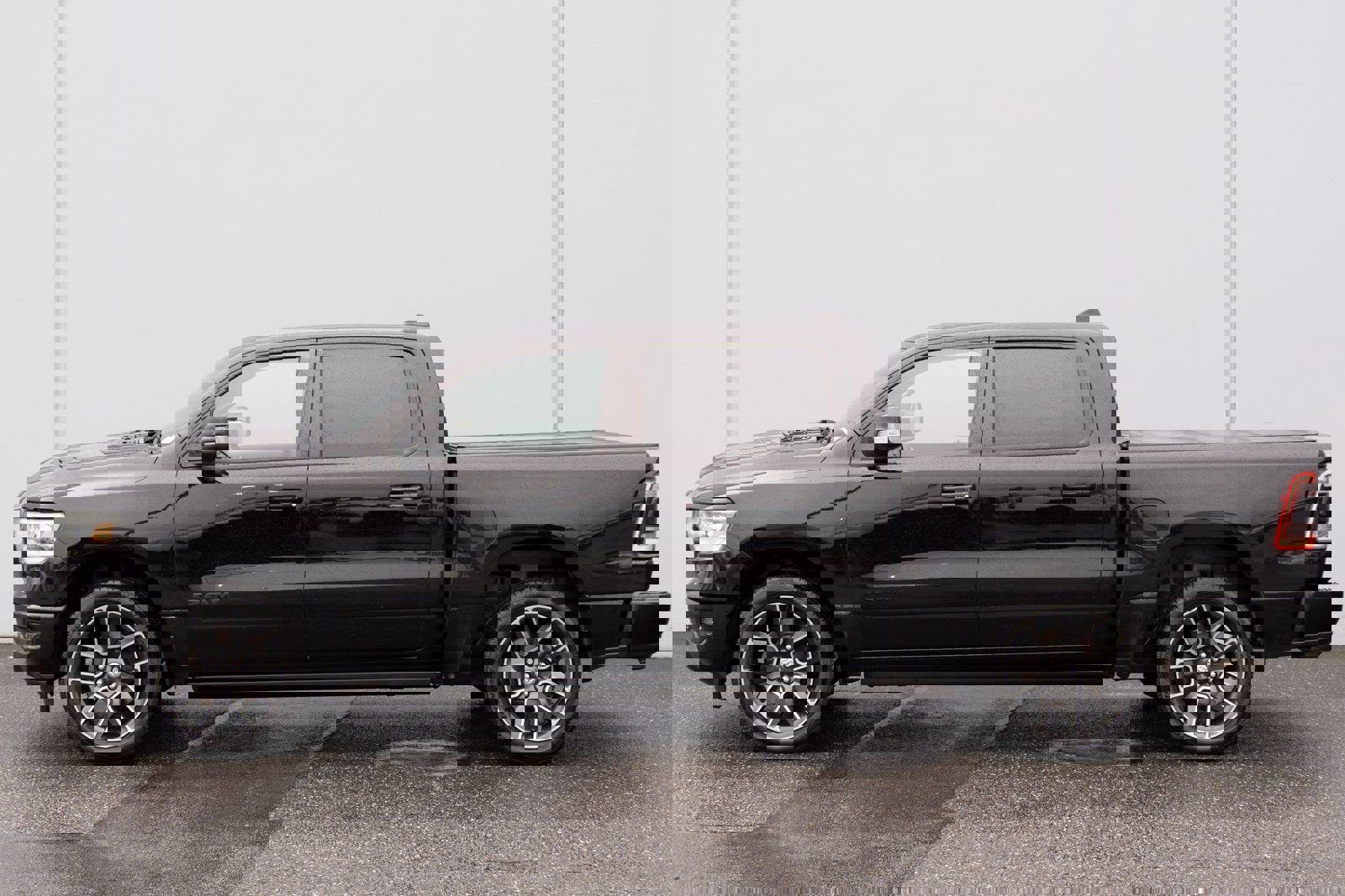 Used 2020 RAM 1500 Sport w/ Leather & Sound Group image 26