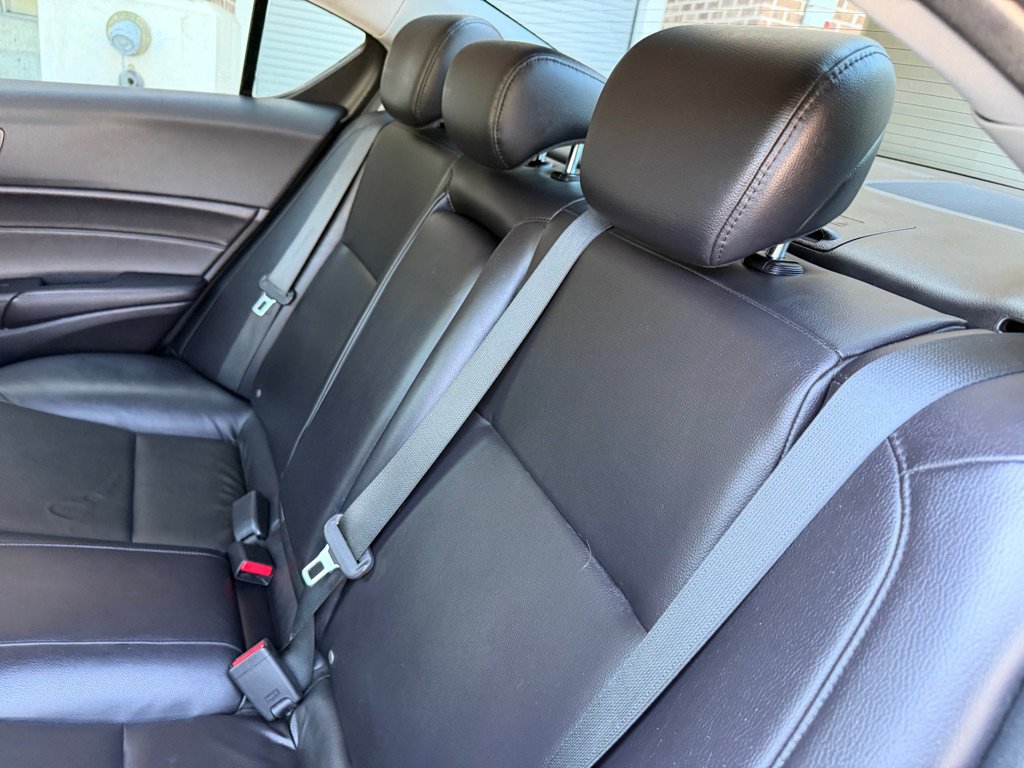 Used 2017 Acura ILX FWD image 18