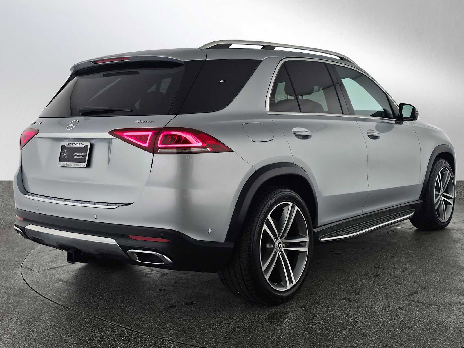 Used 2022 Mercedes-Benz GLE 450 4MATIC image 3