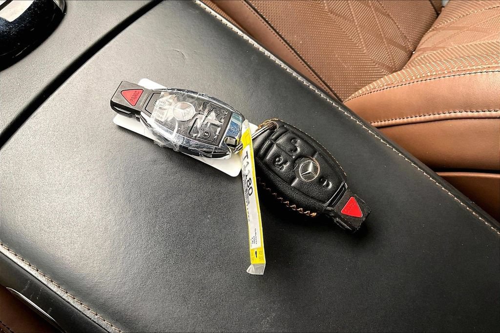 Used 2016 Mercedes-Benz S 600 image 11