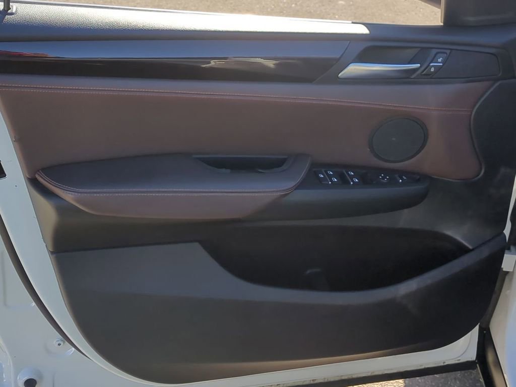 Used 2016 BMW X4 xDrive28i image 11
