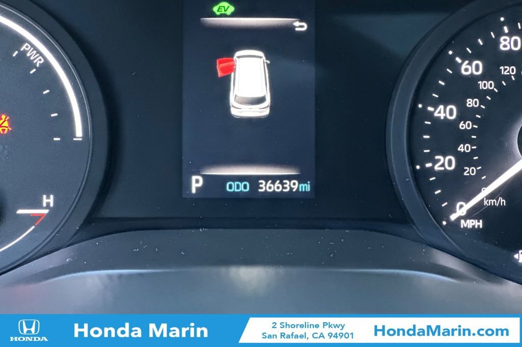 Used 2022 Toyota Sienna XLE image 31