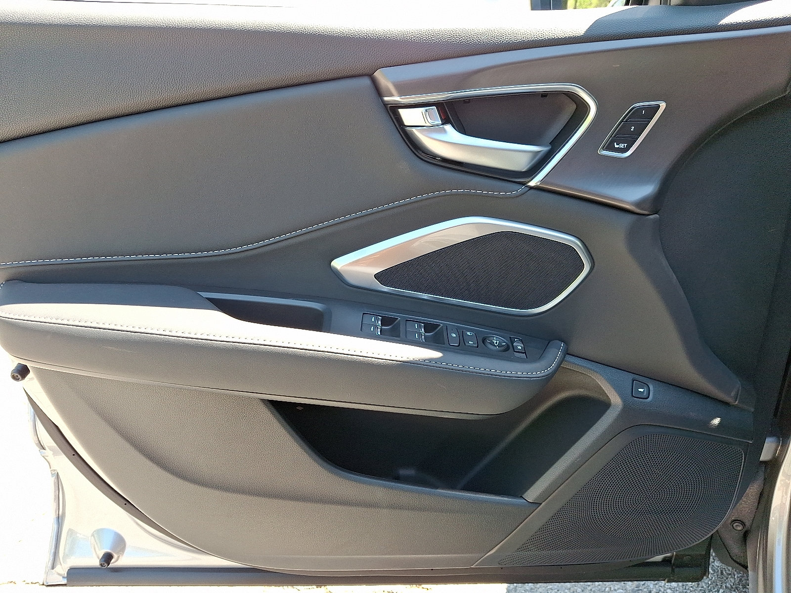New 2026 Acura RDX SH-AWD image 8