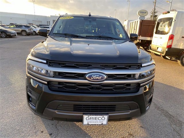 Used 2024 Ford Expedition XLT image 11